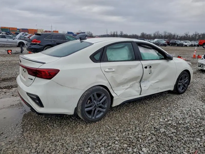 2021 KIA FORTE GT LINE  