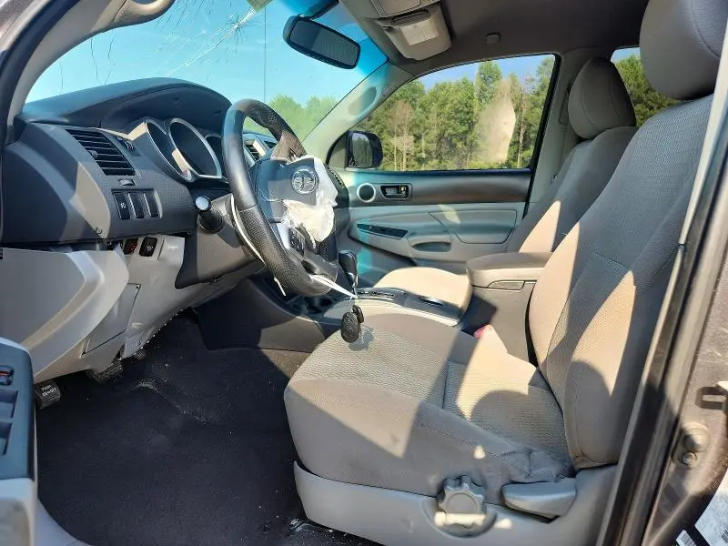 2012 TOYOTA TACOMA V6  