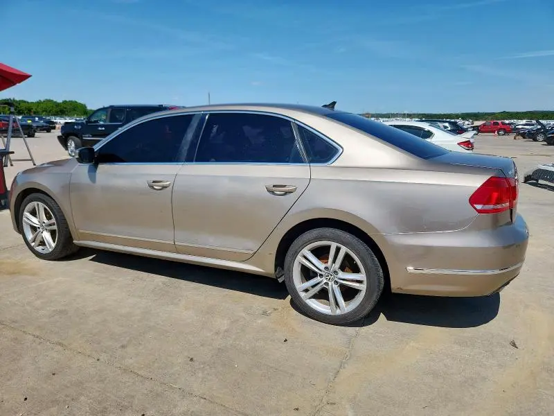 2015 VOLKSWAGEN PASSAT SEL  