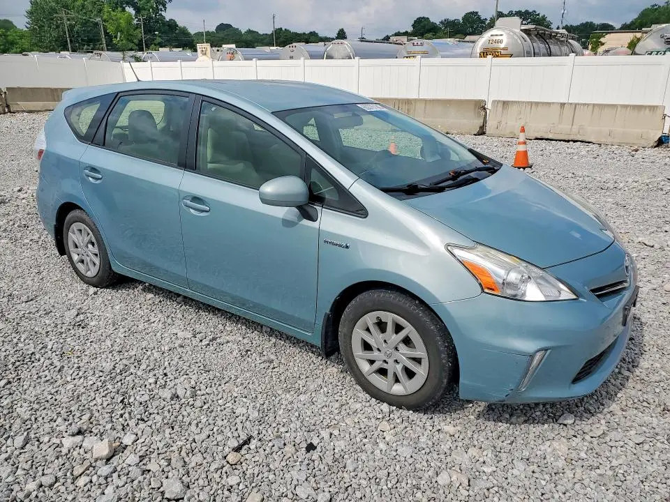 2014 TOYOTA PRIUS V THREE  