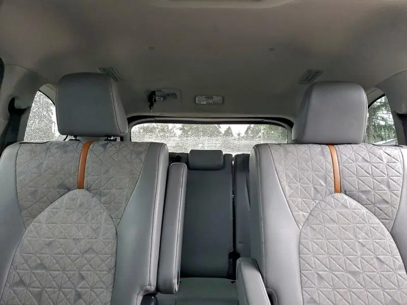 2023 TOYOTA HIGHLANDER HYBRID BRONZE EDITION  