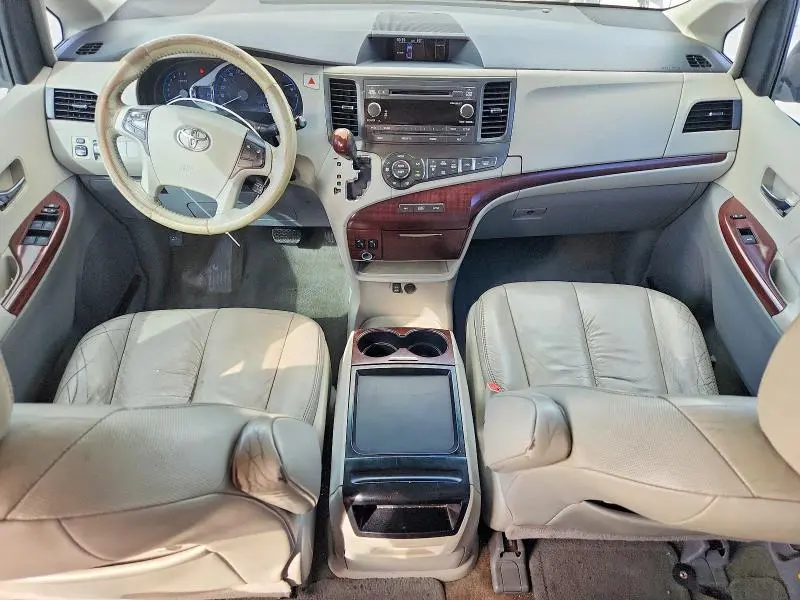 2011 TOYOTA SIENNA XLE 8-PASSENGER  