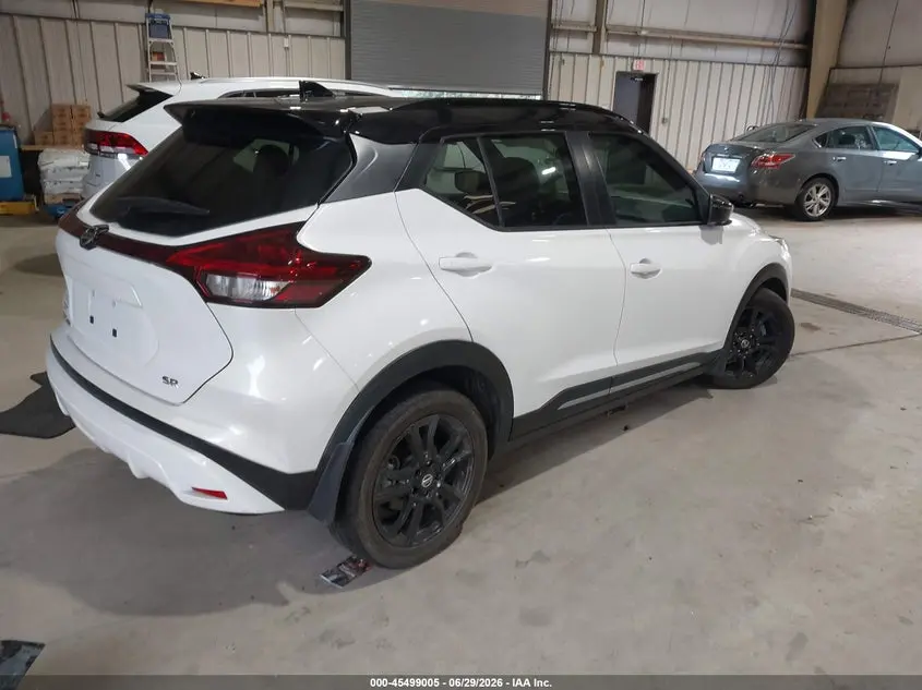 2021 NISSAN KICKS SR XTRONIC CVT