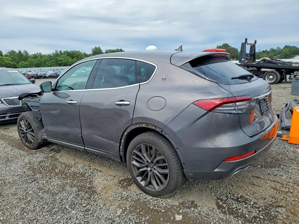 2024 MASERATI LEVANTE MODENA  