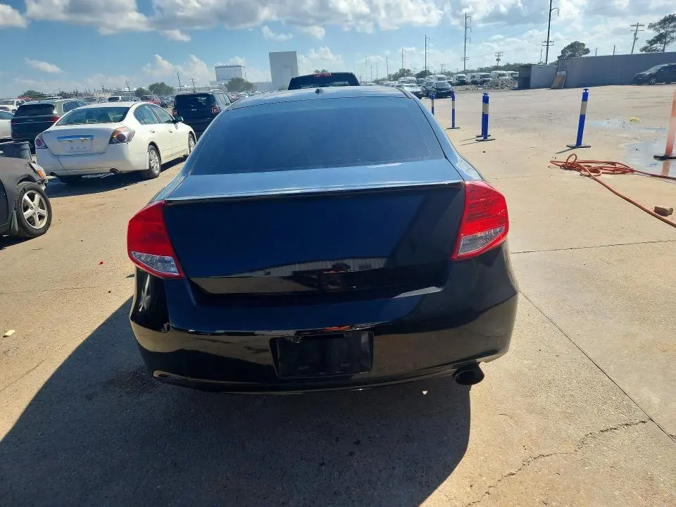 2011 HONDA ACCORD EXL  