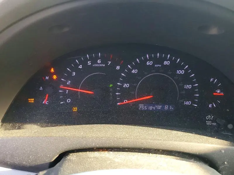 2011 TOYOTA CAMRY LE  