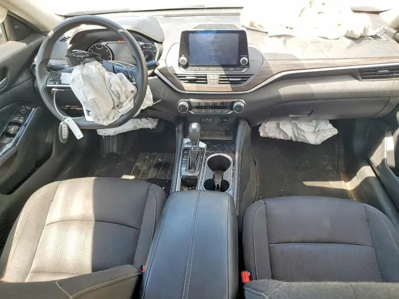 2023 NISSAN ALTIMA SV  