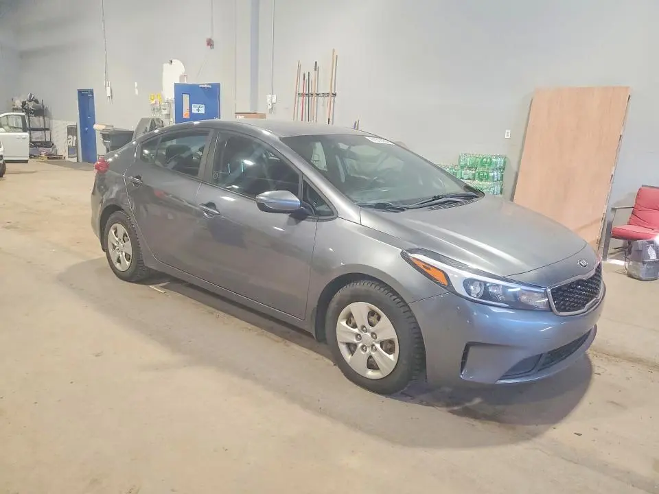 2018 KIA FORTE LX  