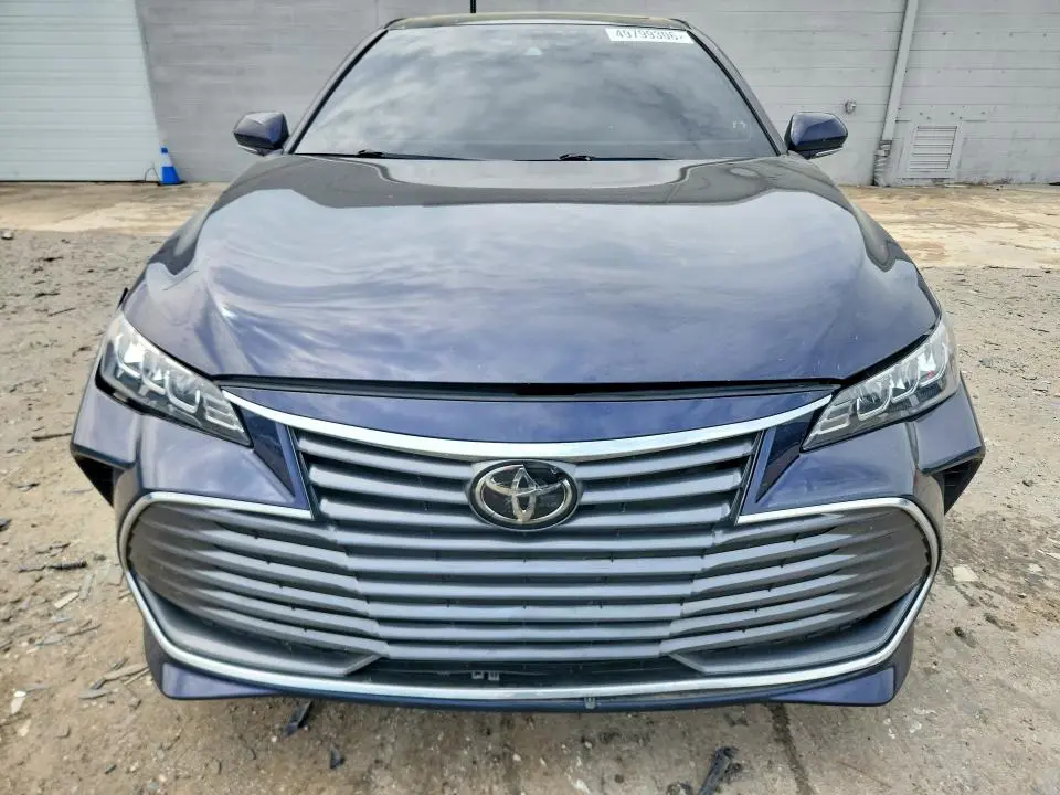 2021 TOYOTA AVALON XLE  