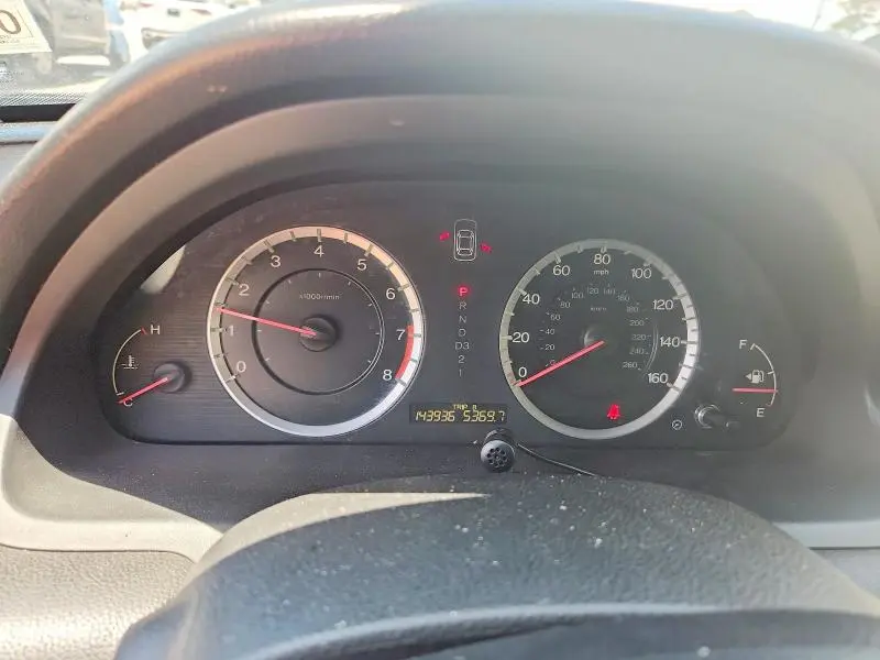 2011 HONDA ACCORD LXP  