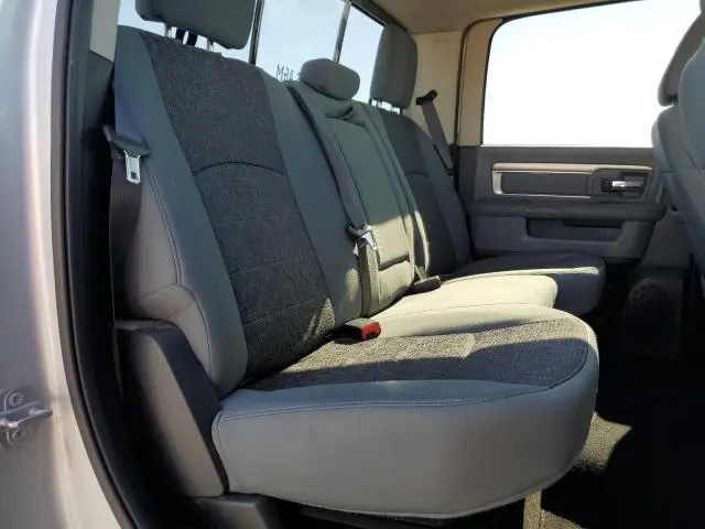 2015 RAM 1500 SLT