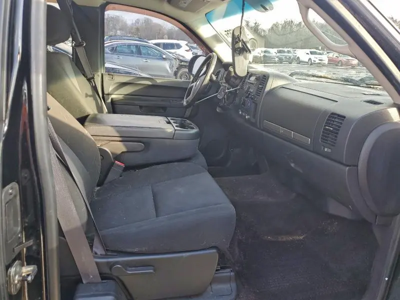 2011 CHEVROLET SILVERADO K1500 LT  