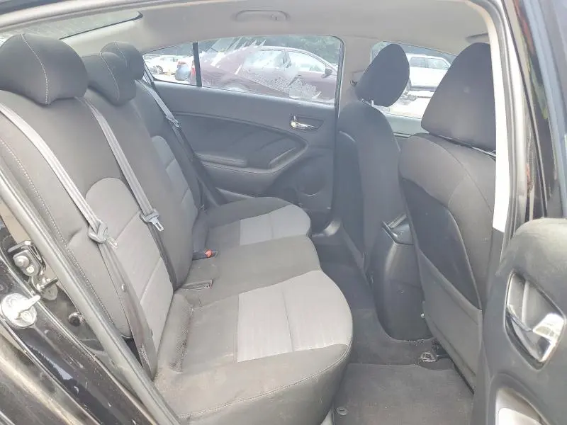 2018 KIA FORTE S  