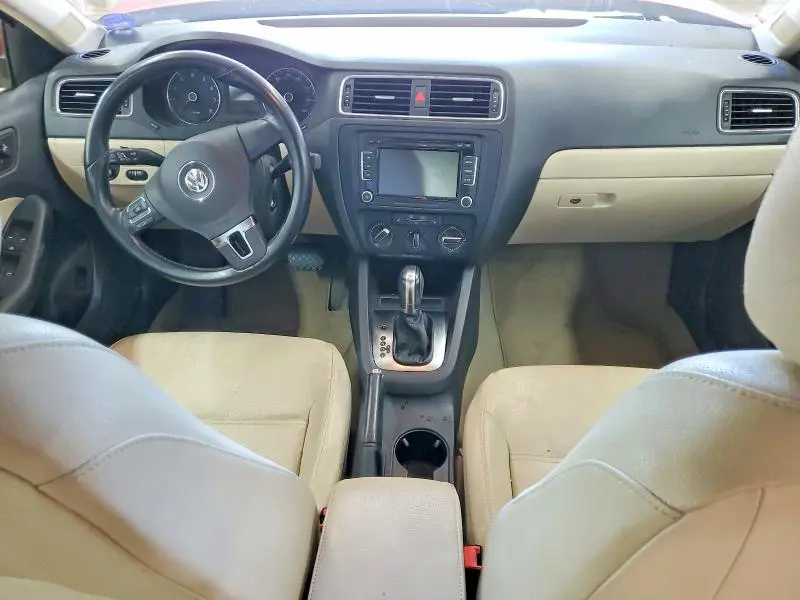 2012 VOLKSWAGEN JETTA SE  