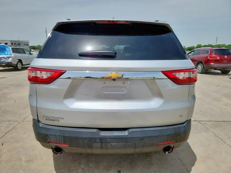 2019 CHEVROLET TRAVERSE LT  