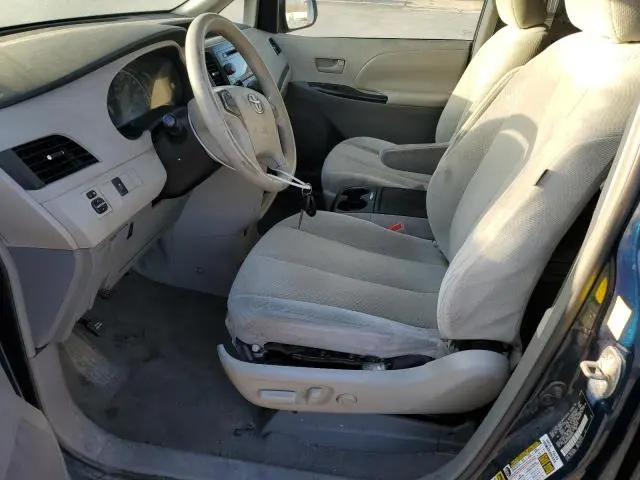 2011 TOYOTA SIENNA LE  