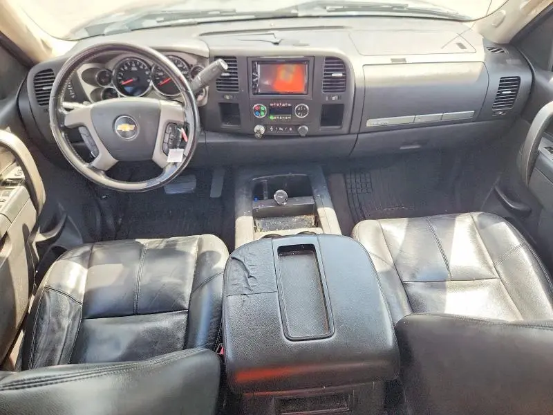 2011 CHEVROLET SILVERADO C1500 LT  