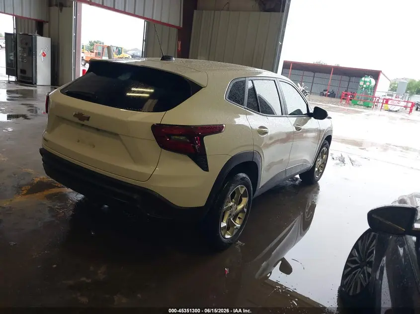 2025 CHEVROLET TRAX FWD LS
