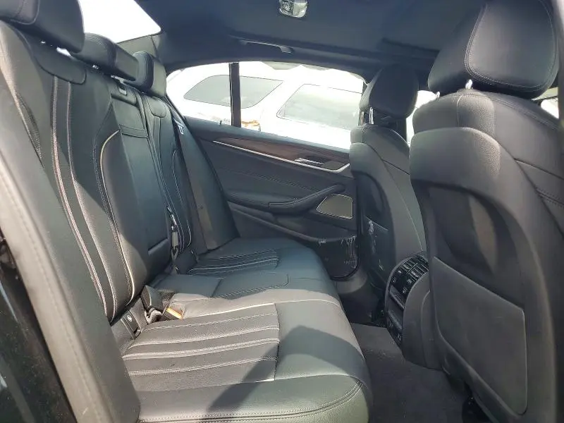 2021 BMW 530 XI  