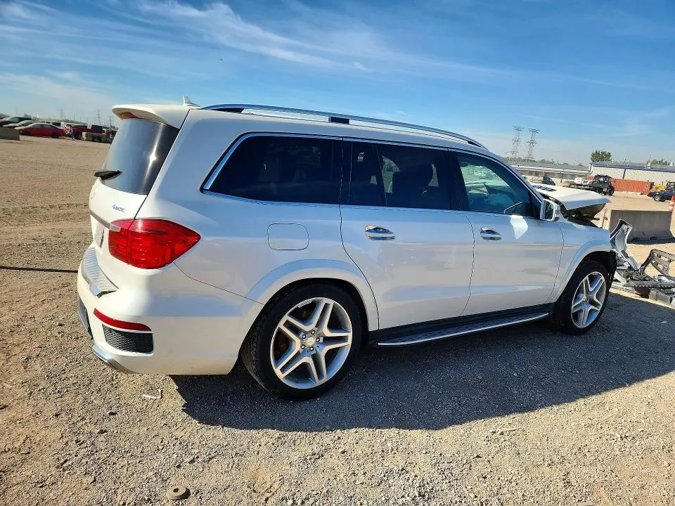 2015 MERCEDES-BENZ GL 550 4MATIC  