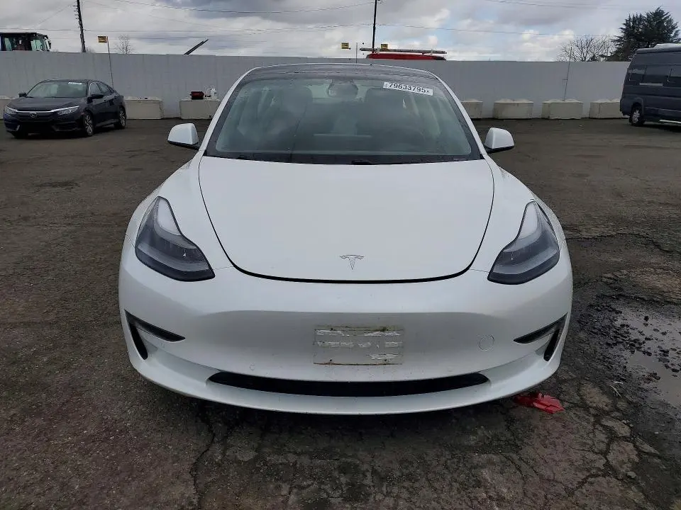 2021 TESLA MODEL 3   