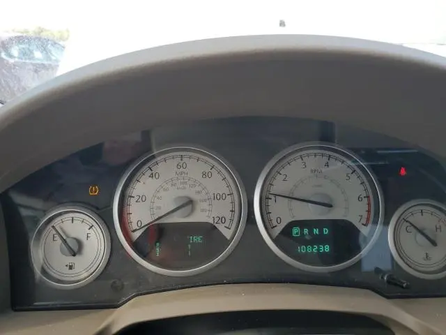 2010 CHRYSLER TOWN & COUNTRY TOURING  