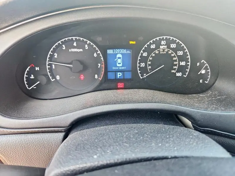 2010 HYUNDAI GENESIS 3.8L  