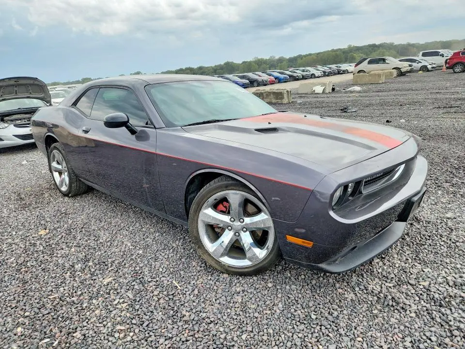 2013 DODGE CHALLENGER SXT  
