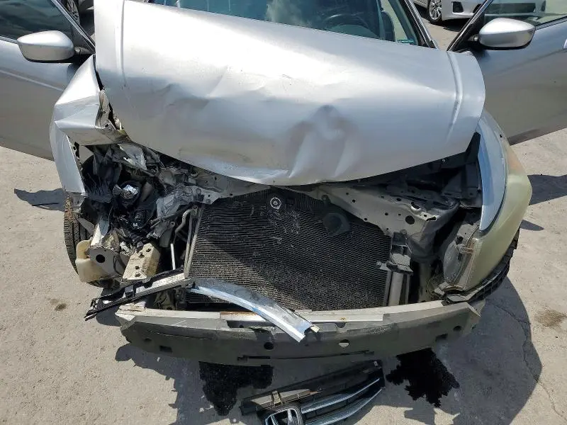 2011 HONDA ACCORD LX  