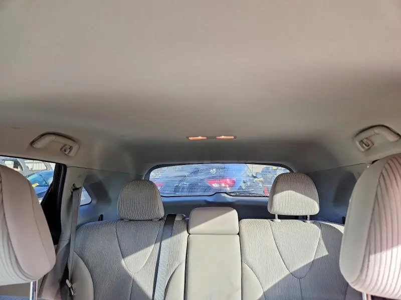 2015 TOYOTA VENZA LE  