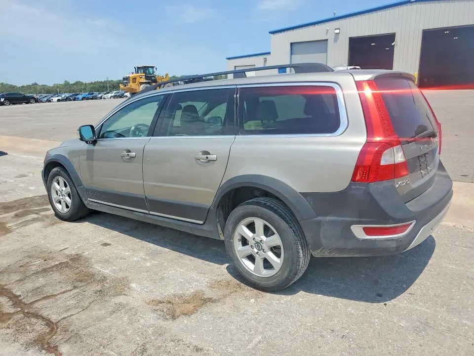 2013 VOLVO XC70 3.2  
