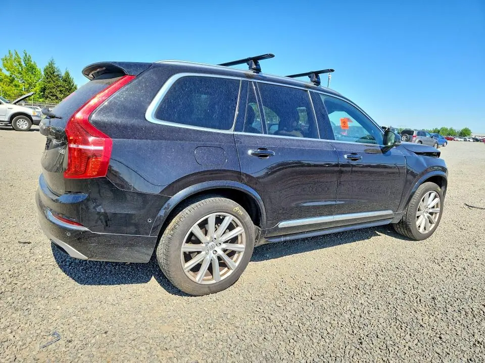 2018 VOLVO XC90 T6  