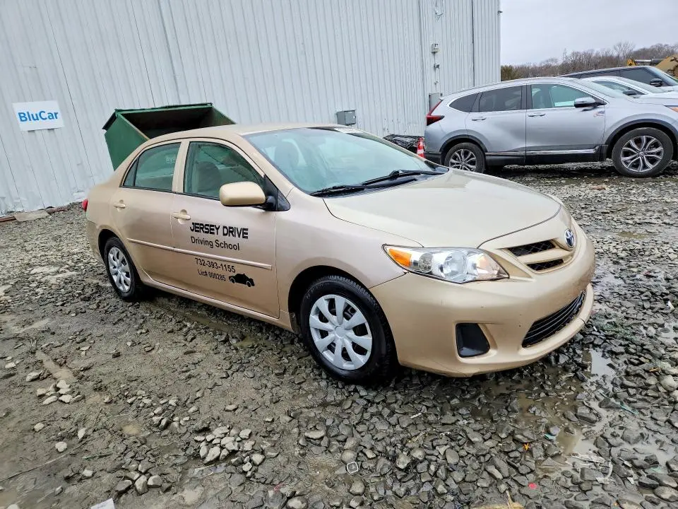 2013 TOYOTA COROLLA L  