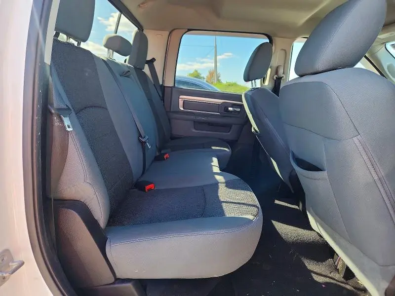 2013 RAM 1500 SLT  