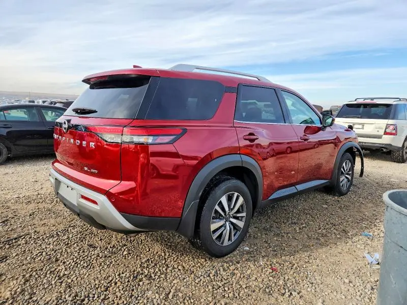 2024 NISSAN PATHFINDER SL  
