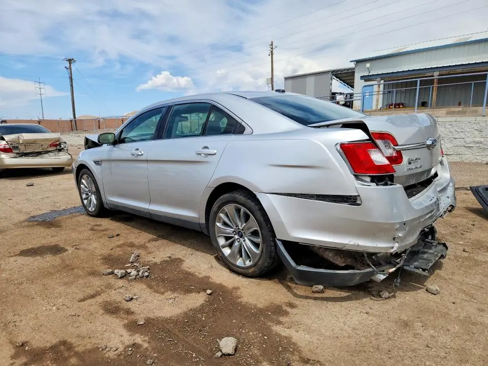 2010 FORD TAURUS LIMITED  