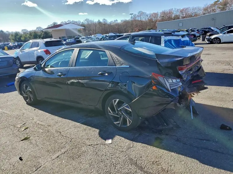 2024 HYUNDAI ELANTRA SEL  