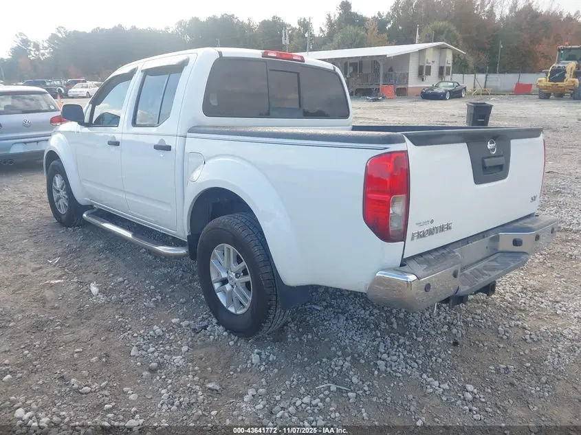2016 NISSAN FRONTIER SV