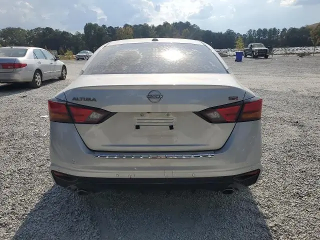 2023 NISSAN ALTIMA SR  
