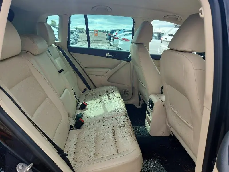 2014 VOLKSWAGEN TIGUAN S  