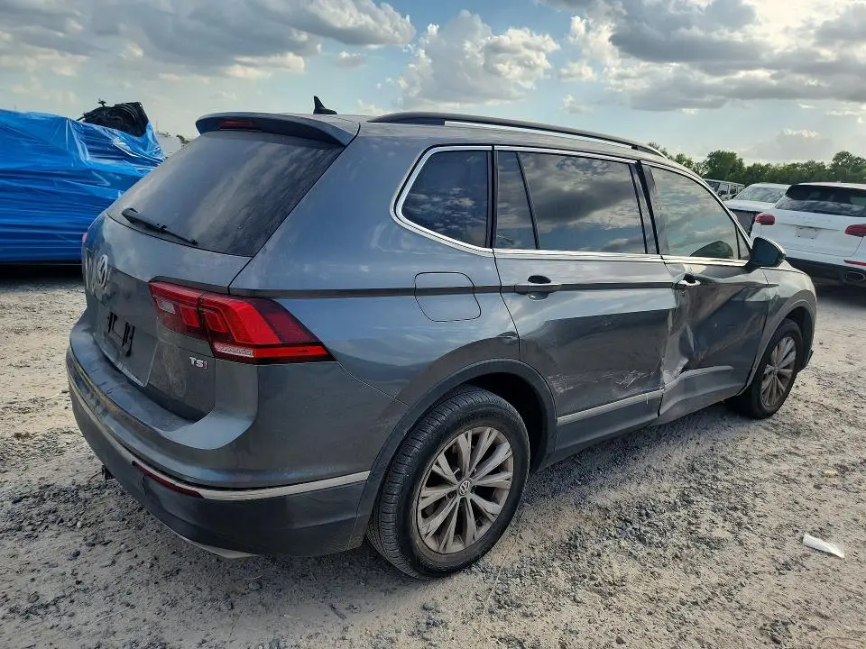 2018 VOLKSWAGEN TIGUAN SE  