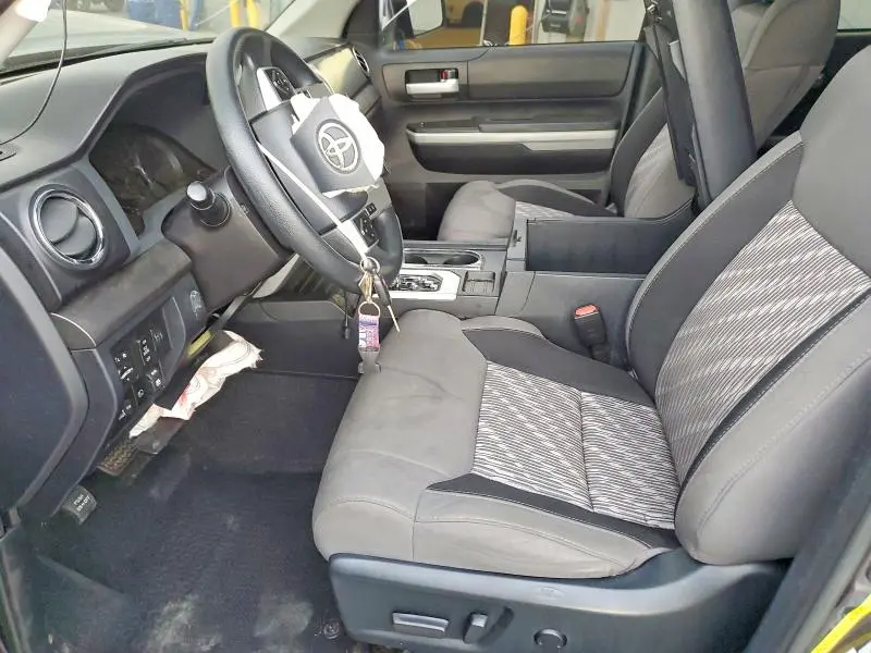 2018 TOYOTA TUNDRA CREWMAX SR5  