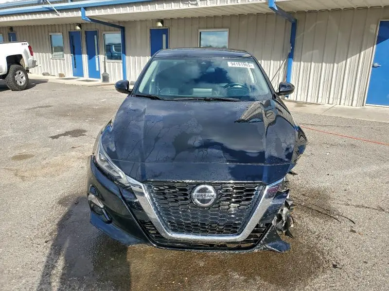 2021 NISSAN ALTIMA SL  