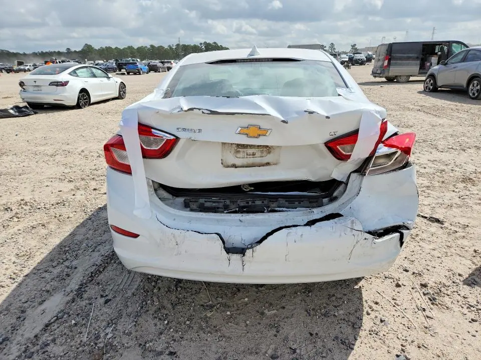 2018 CHEVROLET CRUZE LT  