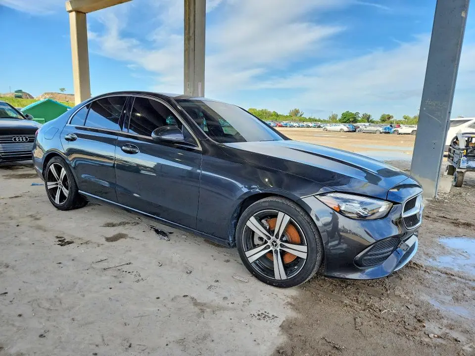 2022 MERCEDES-BENZ C 300  