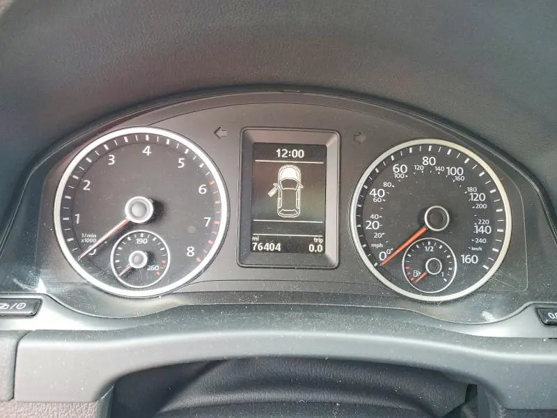 2017 VOLKSWAGEN TIGUAN   