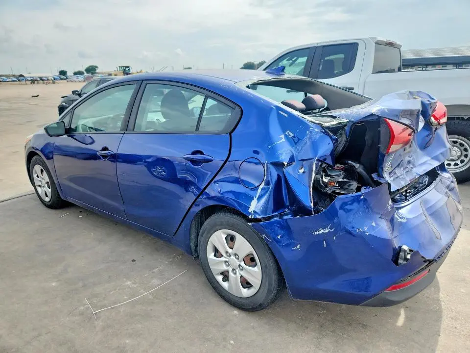2018 KIA FORTE LX  