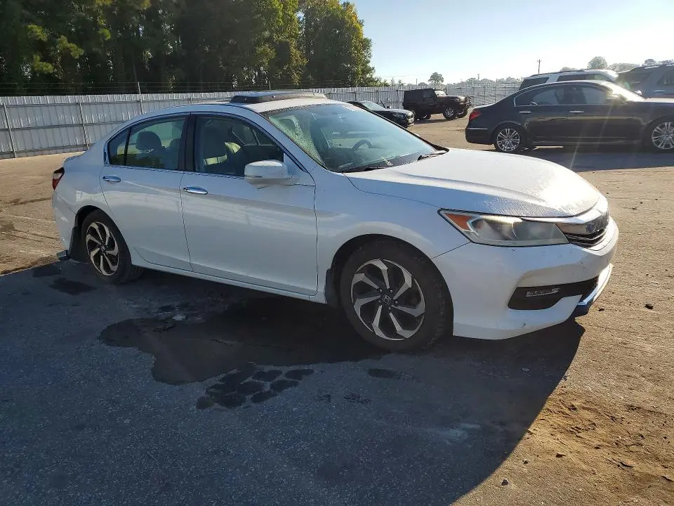 2017 HONDA ACCORD EX  