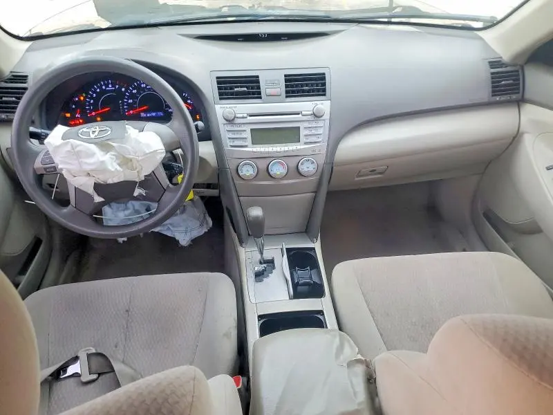 2011 TOYOTA CAMRY LE  
