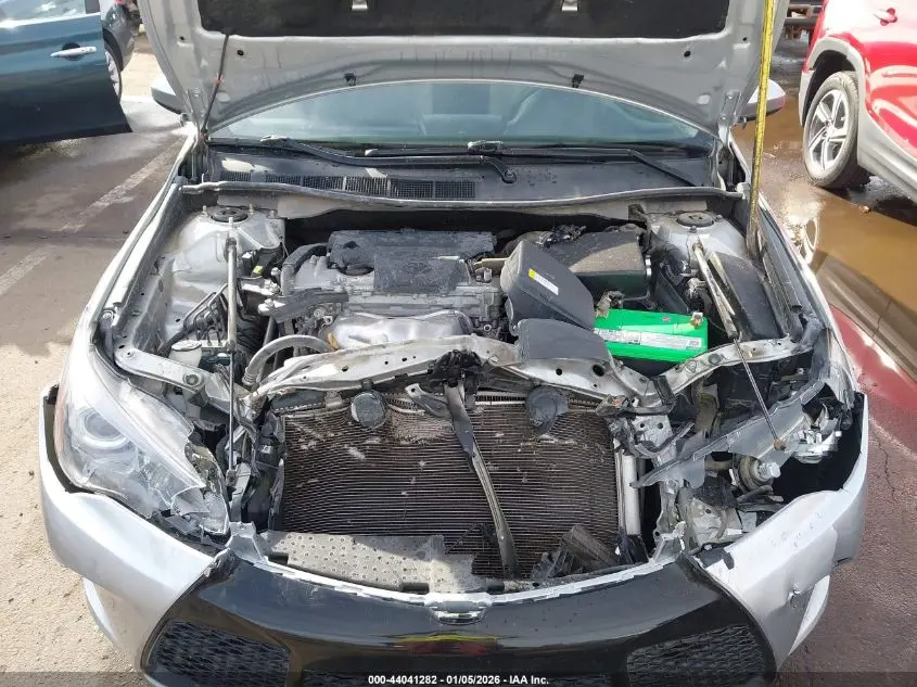 2016 TOYOTA CAMRY SE